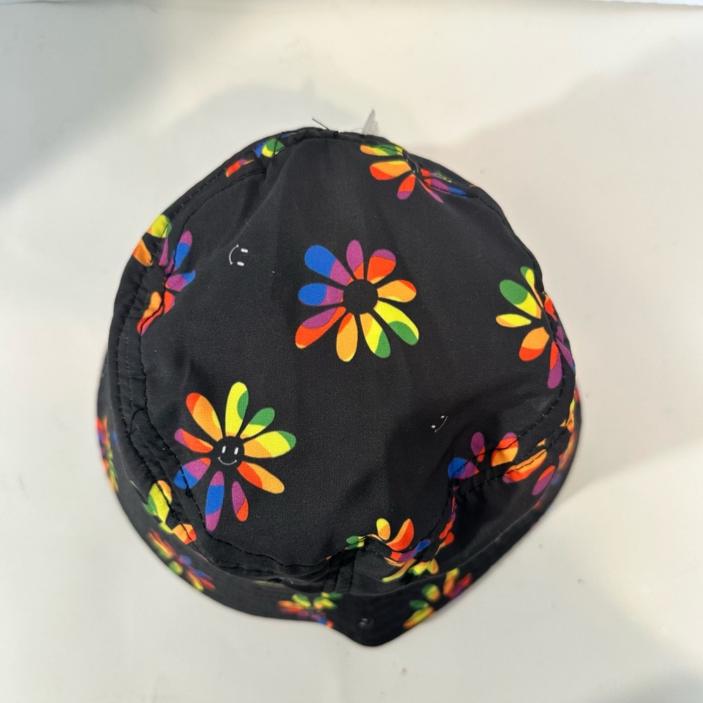 Claire’s Rainbow Daisy Black Bucket Hat Ladies Smiley Faces Fun Happy One Size - Picture 2 of 10
